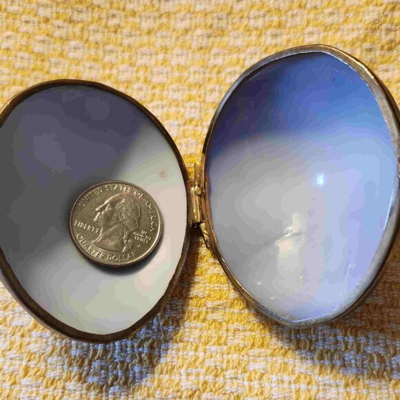 Sea Shell Coin Purse - Picture 3 of 3